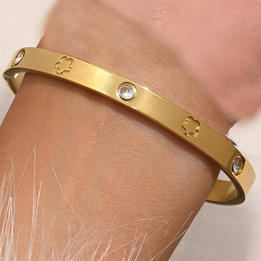Clover Stone Bracelet
