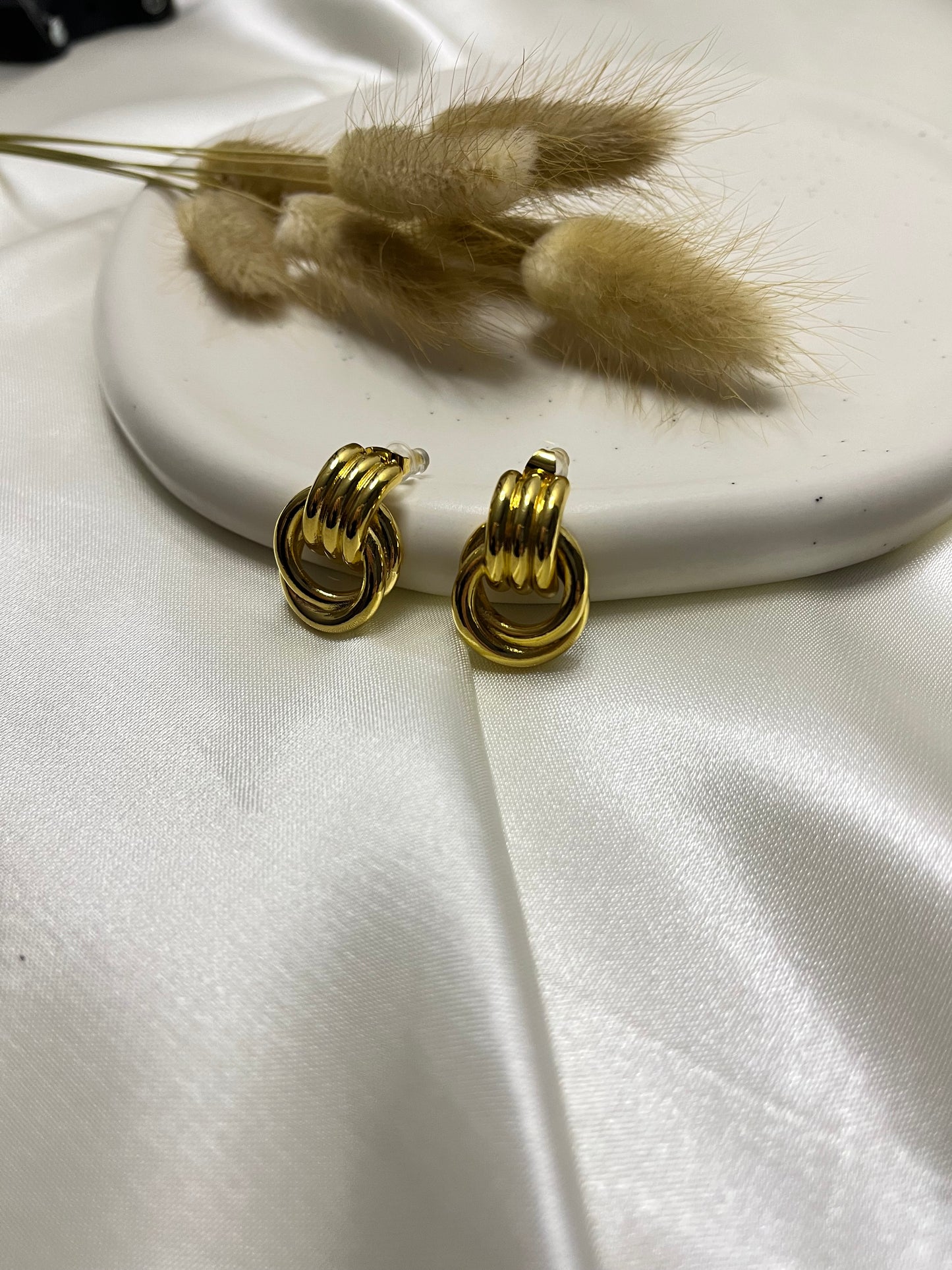 Knot Ohrring
